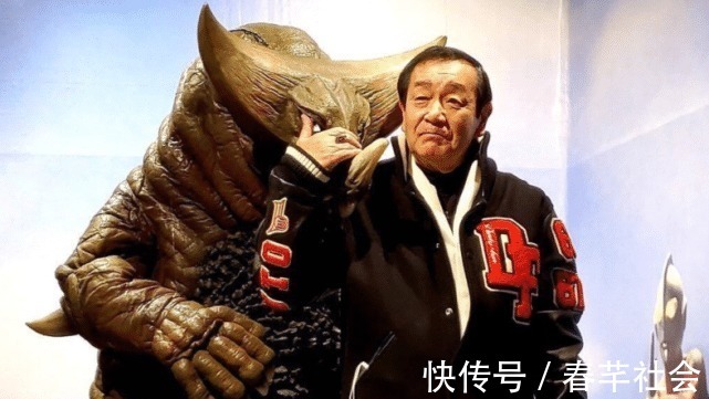 艾斯|奥特曼高峰圭二参观特摄展,再次和艾斯同框变身,泽塔被恶搞!