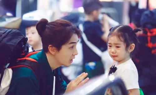 吃软饭|全职带娃被嘲“吃软饭”,37岁李承铉成功出圈,他果然不简单!