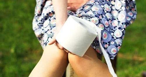 添加剂|女性小便后要不要用纸巾擦拭呢?不妨一看,或许你做错了