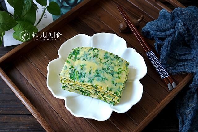入秋后，多给家人用这菜做早餐饼，味道清香又营养，10分钟全搞定
