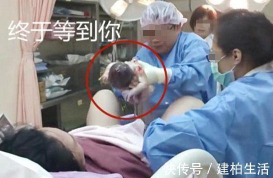 宝妈|顺产有多难?产妇现场直播分娩过程,网友:隔着屏幕都感觉到疼!