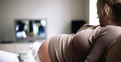 产子|“最牛孕妇”火了,怀孕“1小时”就产子,一不留神孩子就出生了