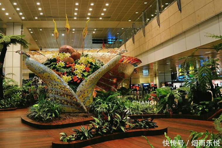 世界上土豪的机场，耗巨资建成“植物园”，每年还送500万给游客