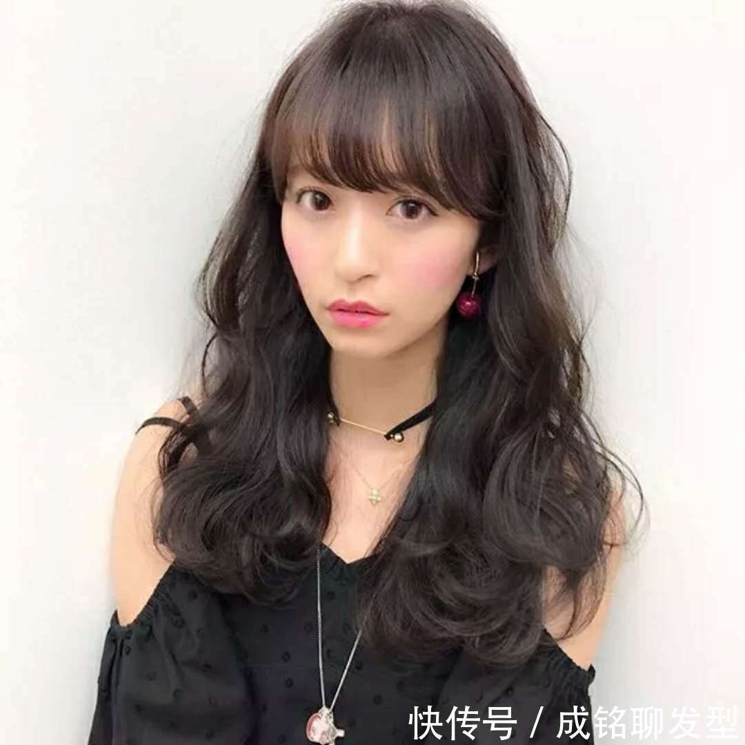 小个子女生远离这四款显矮的发型,第一显胖、第三显矮,莫踩雷