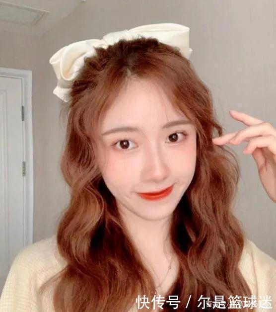 冬天|别再披头发了!冬天超火的5款编发,无敌显脸小!