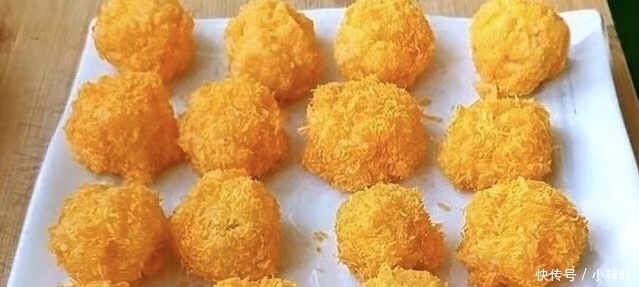 1碗面粉,2个鸡蛋,如此做一盘,外脆里嫩,当零食做主食都可以