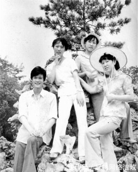 喇嘛裤|老照片:上世纪80年代最流行穿什么?