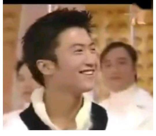 谢霆锋|官方撒糖!王菲谢霆锋要同台!这次两人角色却不一样