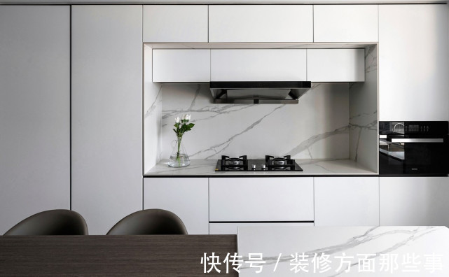 卫生间|121平将现代轻奢贯彻始末，将每一寸空间发挥到极致