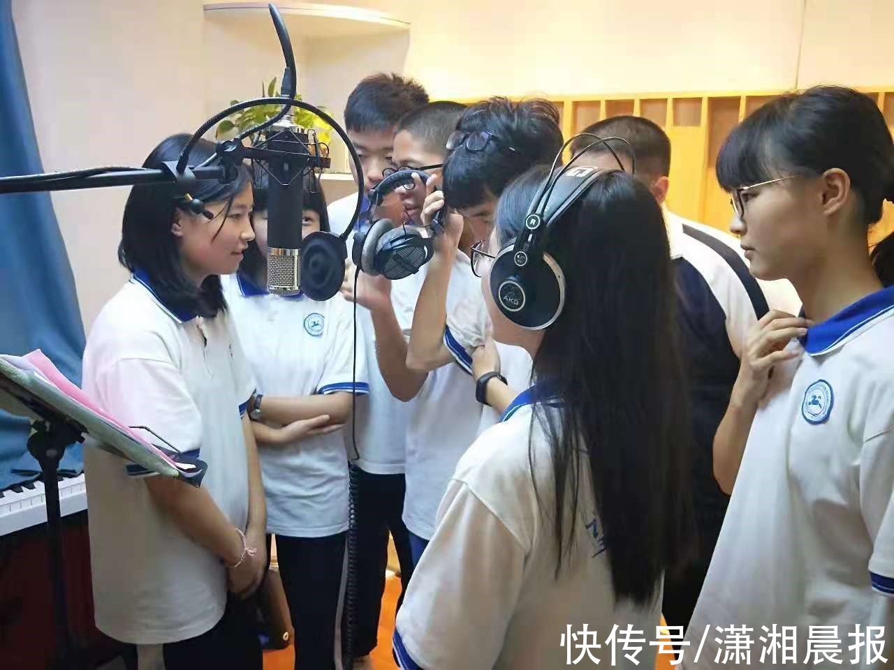 肖建均|长沙有位给学生写歌的化学老师，向教学试管注入德育试剂