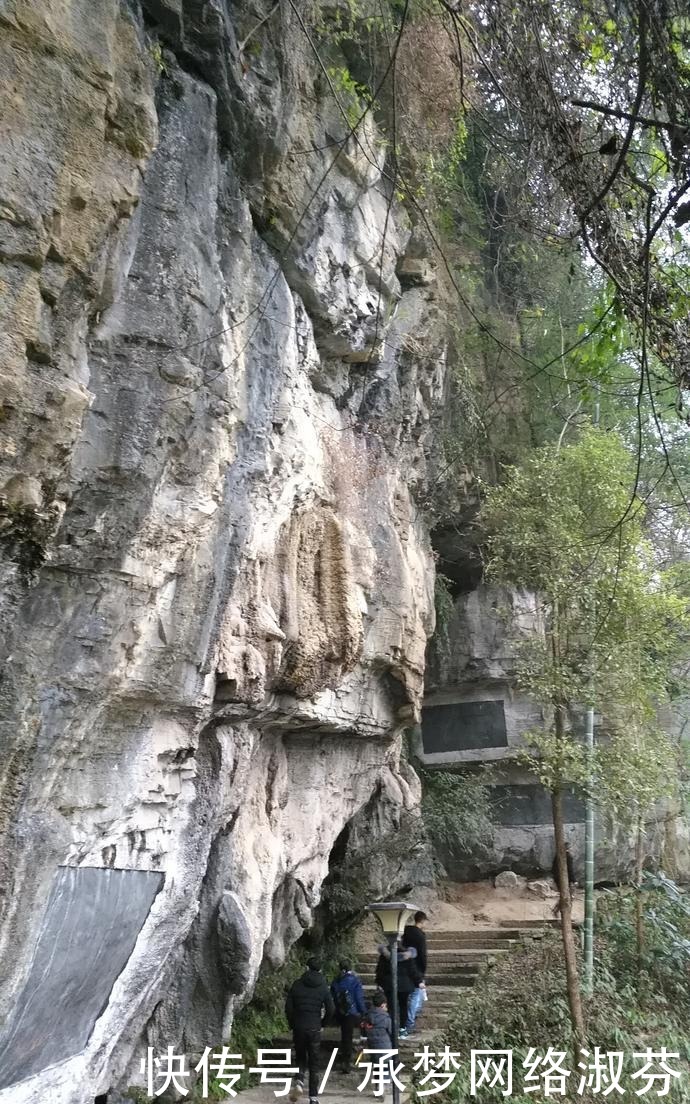 《芙蓉镇》因电影而出名的王村