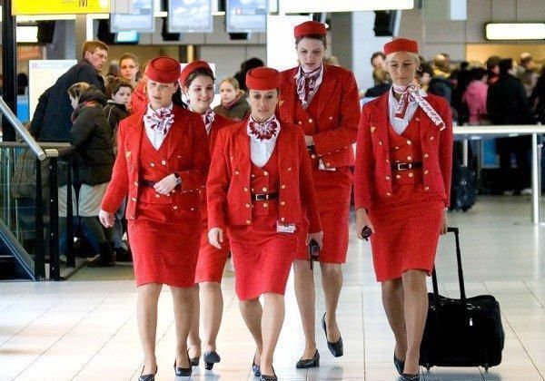 老年|世界各国空姐你都见过哪些国家的最喜欢哪个航空的空姐!