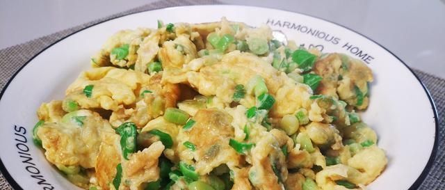蒜苗炒鸡蛋,先炒蒜苗还是鸡蛋教你小技巧,味道鲜上鲜,太香了