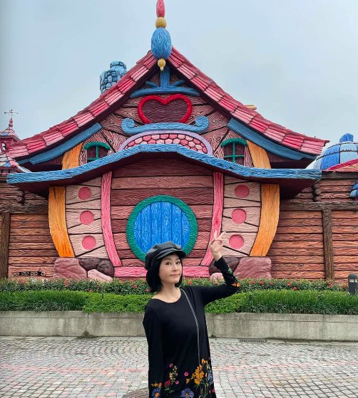 影视剧|46岁女星分享抗癌经历，呼吸困难似行尸走肉，因贫血考虑切除子宫