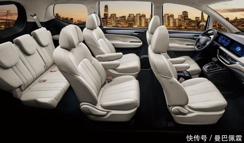 进可|12万级家用MPV推荐，进可迎宾退可拉货，开着不再像“司机”