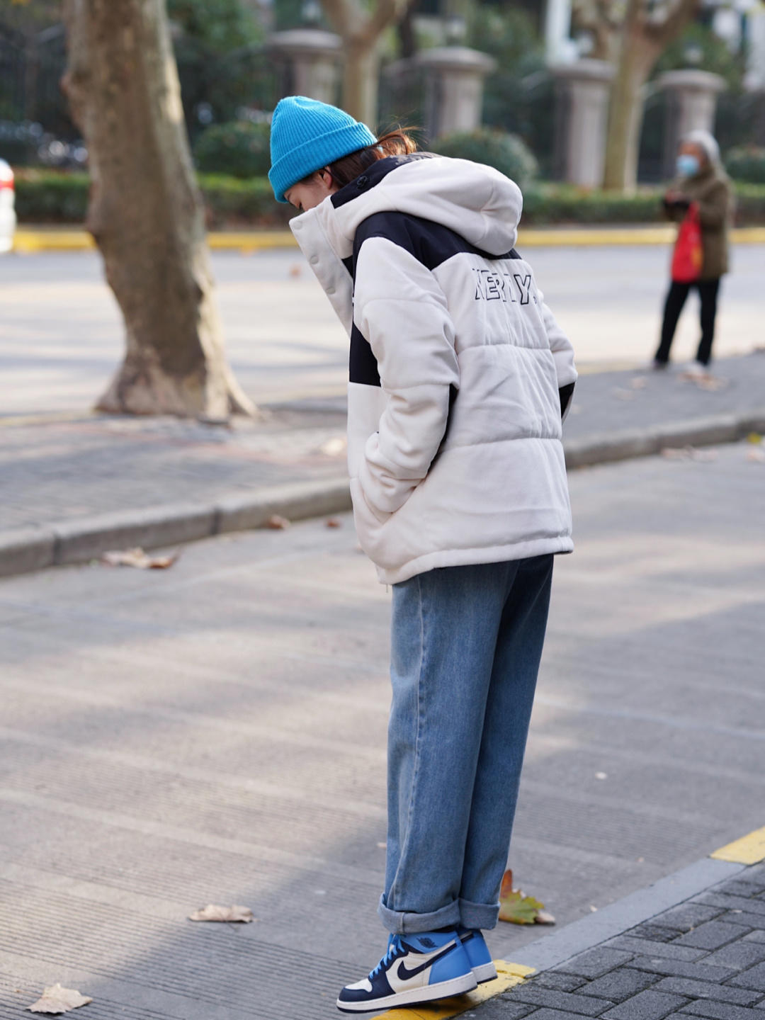 econ|无论年纪多大,冬季都要保暖,这4款棉服帮你塑造好气质