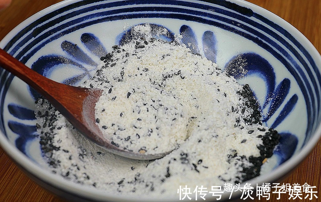 自从学会面粉这样做，孩子天天点名要吃，我家一周吃7次，太香了