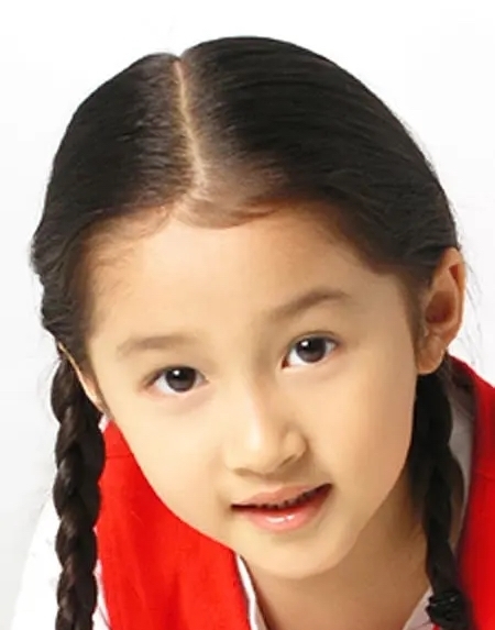 王牌家族开播貌似“整容”关晓彤美得冒泡,沈腾不再是当年校草