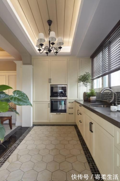 台面|厨房装修布局做对了，日后生活方便好打扫，每天保持干干净净