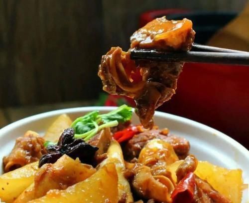 萝卜|牛肉和它是绝配，天冷就要这样吃，炖上一锅暖心又暖胃太香了