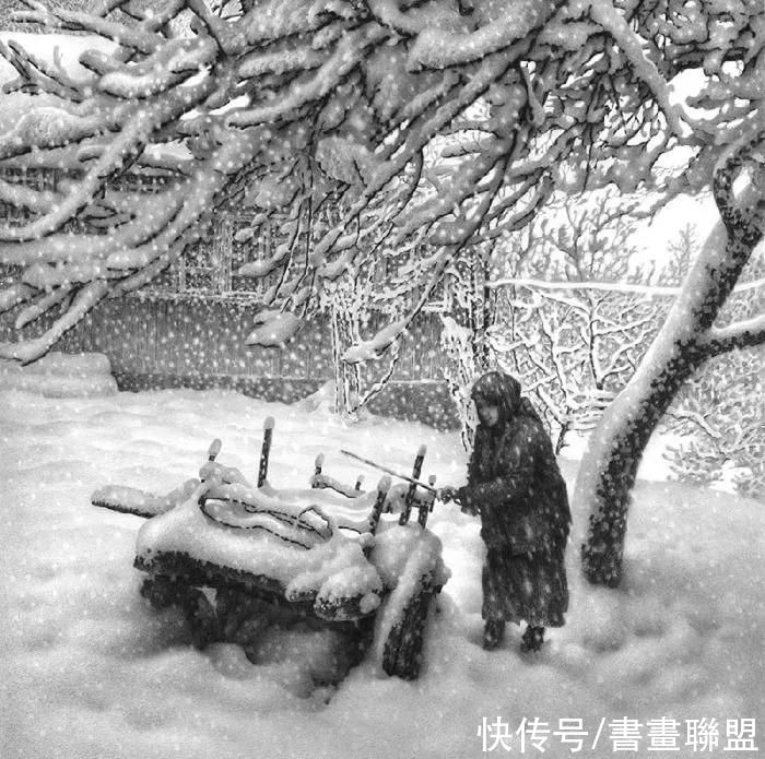 一支铅笔将雪画活的格鲁吉亚“雪魔”