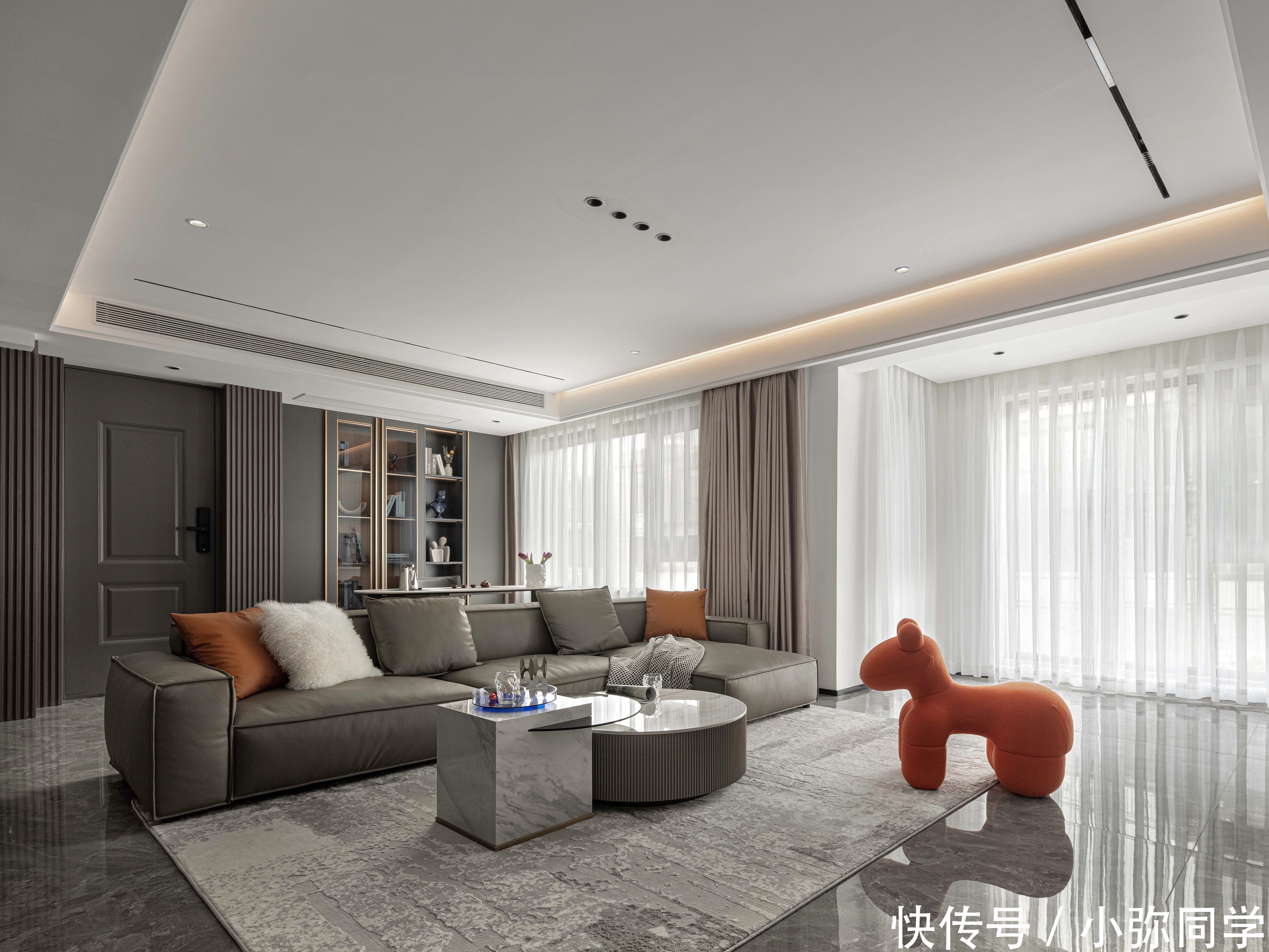 轻奢|260平现代轻奢,跃层的客餐厅也能如此出众