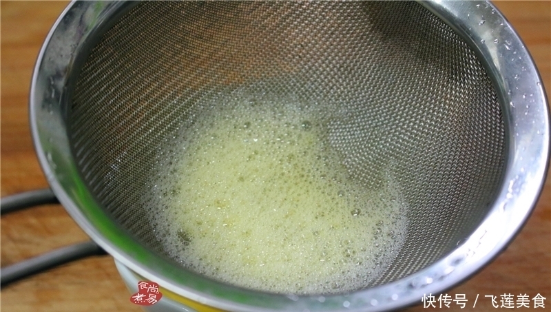 这样蒸鸡蛋羹,细腻嫩滑,滋补肝肾,老少皆宜,口感比布丁还好