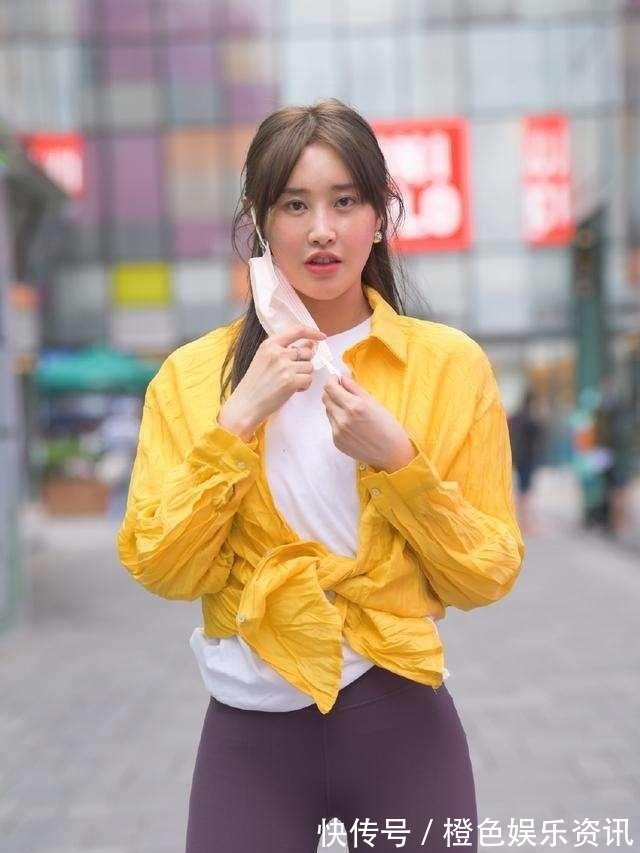 蓝色系 打底裤显优雅,充满了休闲的气息,极具气质!