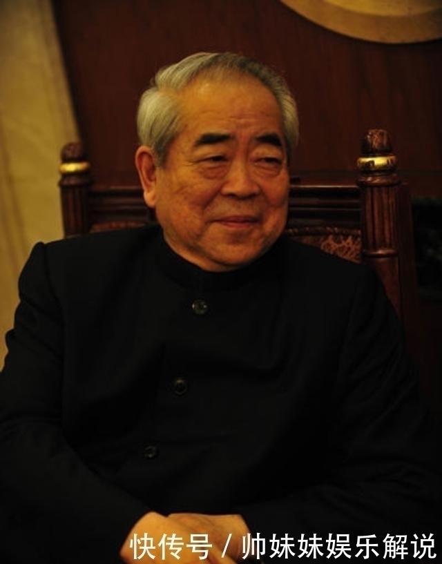 王八蛋@李敖论范曾:人品差,字做作,画也千篇一律,跟我比还差远了