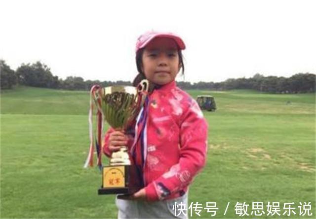 高尔夫球|刘国梁女儿打高尔夫7岁夺冠,8岁获两位数奖牌,几乎没有对手