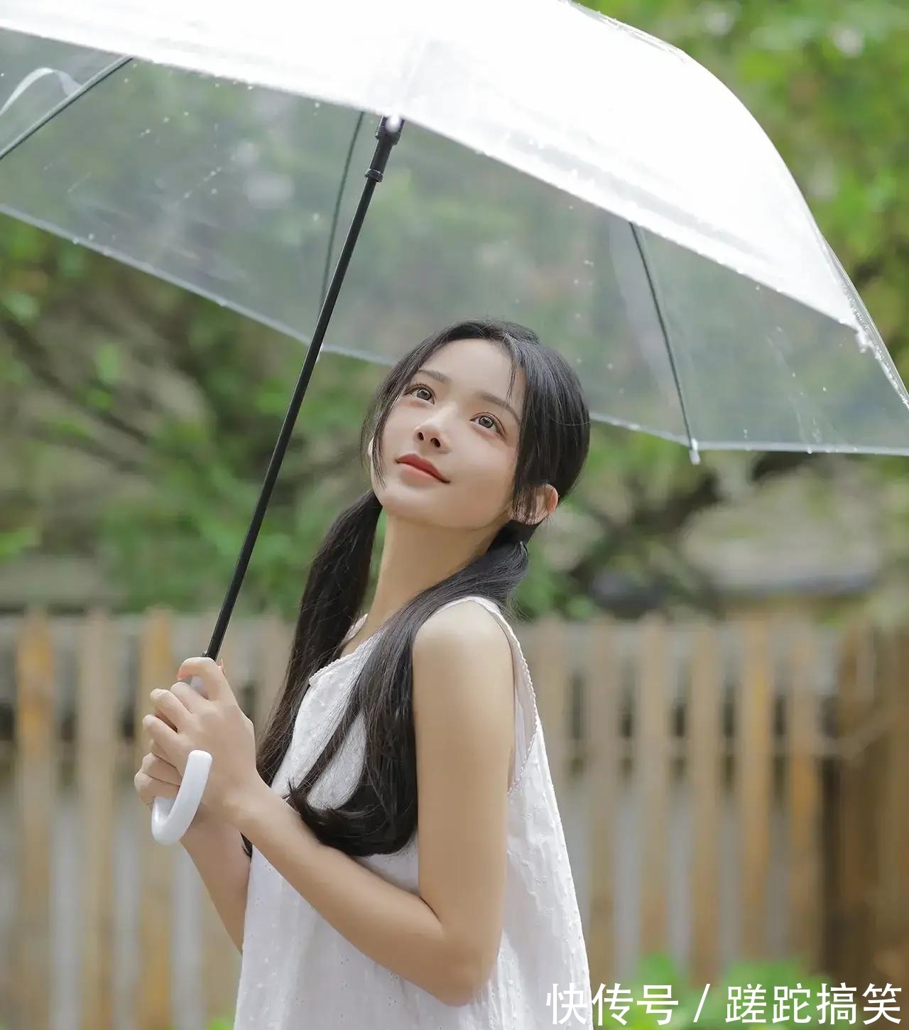 穿搭|食色99——美女穿搭5: 清新甜美无袖小白裙