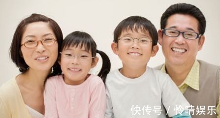 视网膜裂孔|近视的危害不容小觑,可能会引发其他疾病,一定要好好保护眼睛!