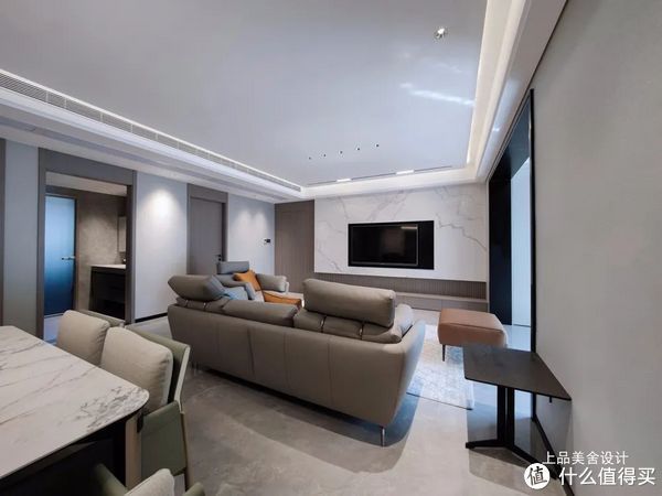 客餐厅|看了长沙夫妻的极简风,才知道什么是“网红”装修,隐形墙很惊艳