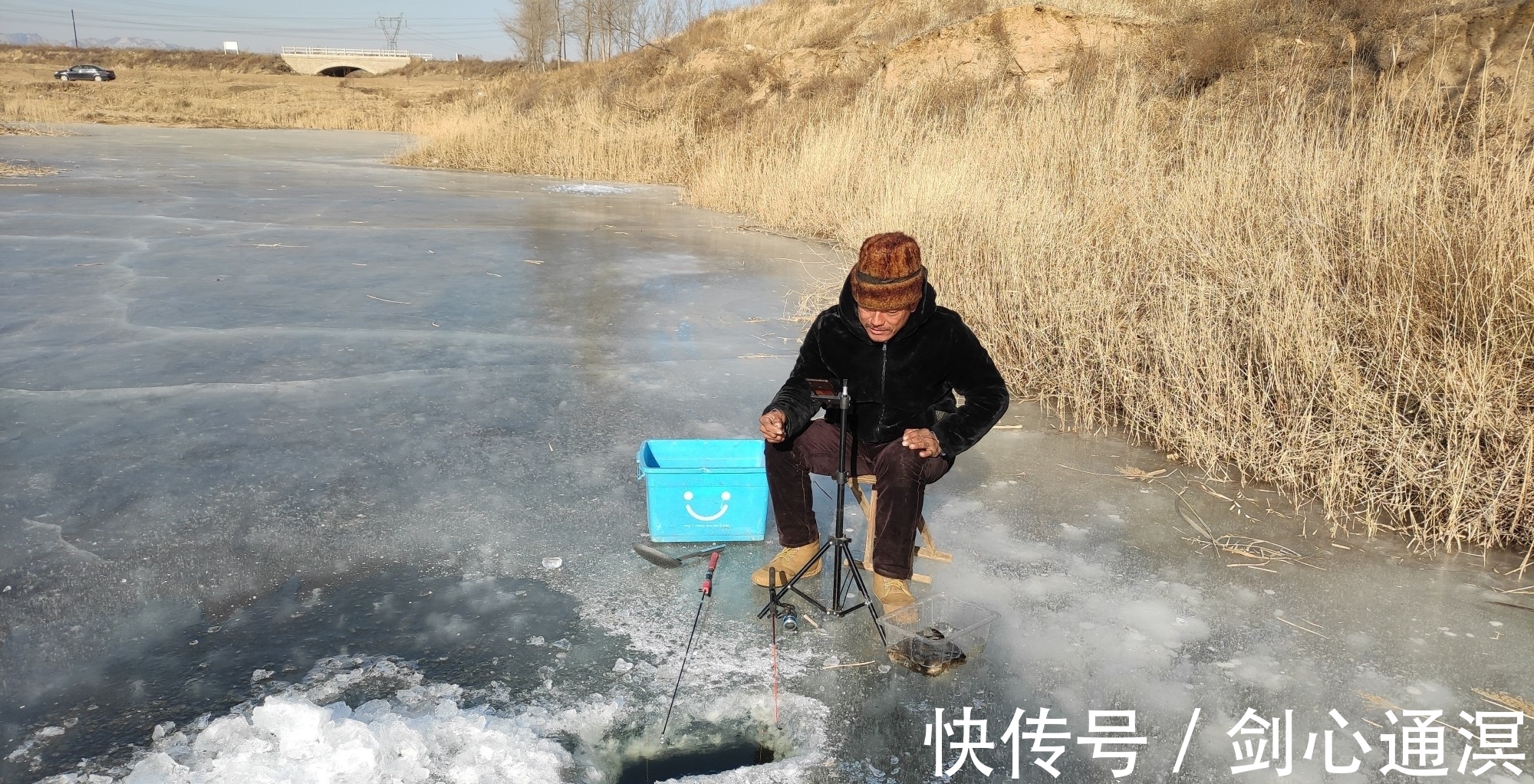 20年钓痴分享,冬季鲤鱼绝杀钓法,冬钓找对方法钓鲤鱼并不难