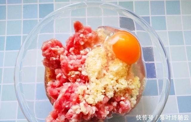 糯米|糯米还能怎样吃?做成丸子软糯美味,晶莹剔透,制作简单易上手