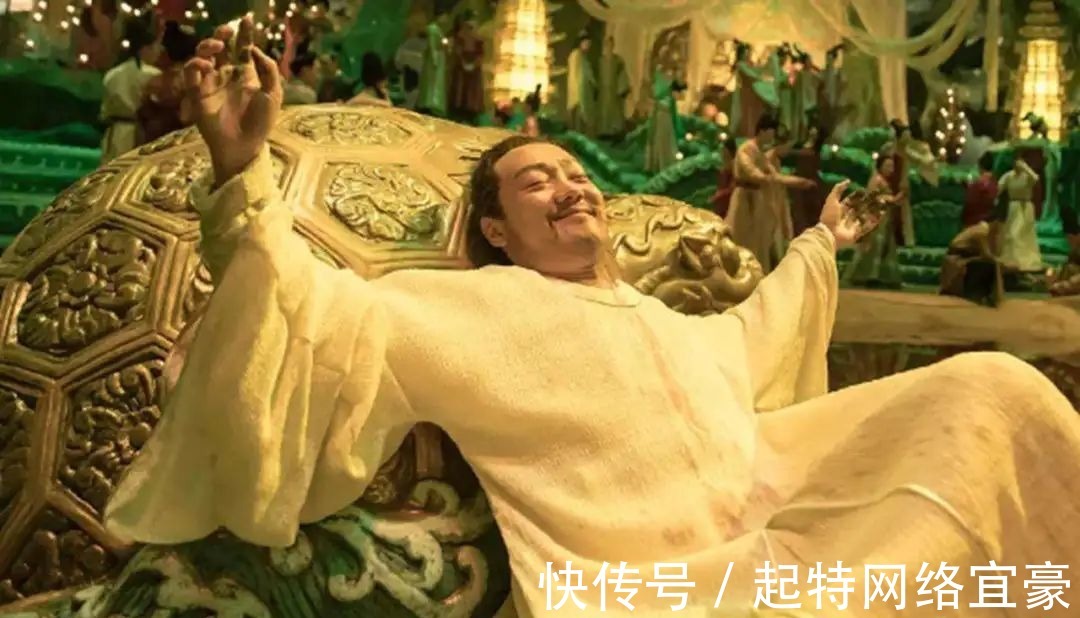 唐玄宗|李白初入翰林院，半醉半醒赋诗三首，诗文惊艳了诗坛，传唱千古