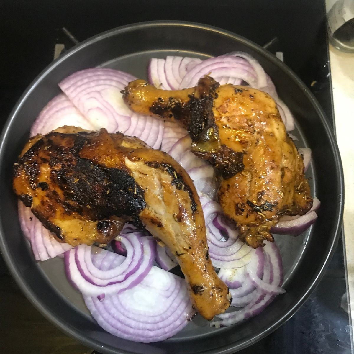 香煎鸡腿,再搭配各种蔬菜烤,又香又营养