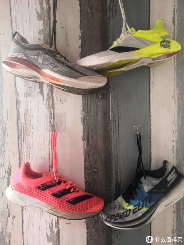 闲来挑灯论鞋 篇四十六：聊聊2020我穿过的几双鞋——碳板跑鞋篇