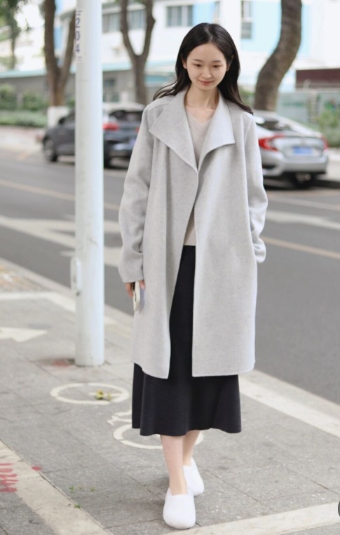 半身裙 大衣配半身裙才是新年标配,温柔优雅又得体,轻松穿出气质美