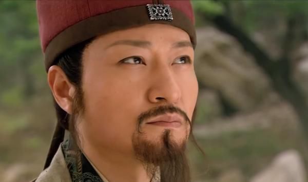 排名第十九的梁山好汉与秦明不分高下,面对关胜仅支撑十个回合