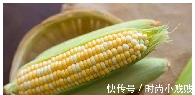 玉米|别只用清水煮玉米了，多加两步，玉米开锅后又甜又香又糯