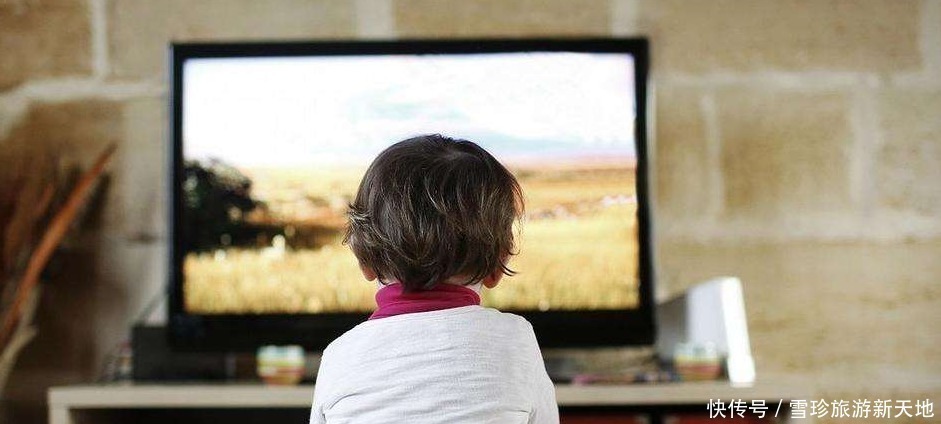 电视机前|过度用眼对儿童的发育造成不良影响,应如何引导儿童观看电视