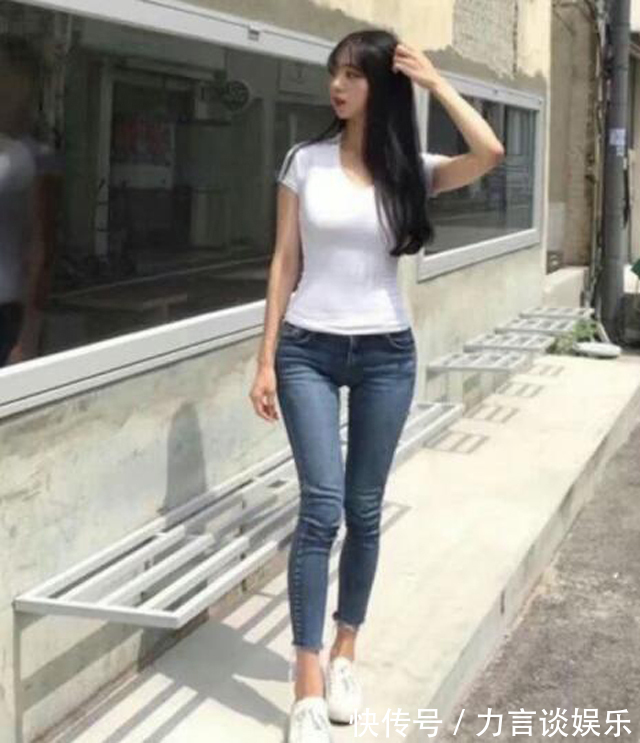 右腿|女人练过瑜伽和没练过的区别,爱运动的女人最美丽