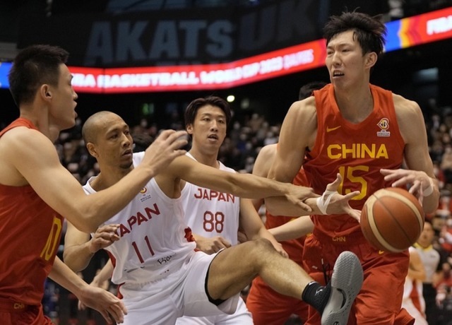 征程|中国男篮结束日本征程！周琦郭艾伦扮演重要角色，问题太尴尬