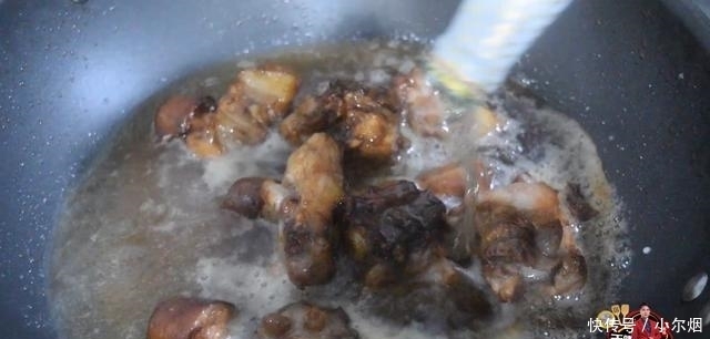 红烧猪尾最好吃的做法,简单美味又下饭,看看你喜欢吃不?