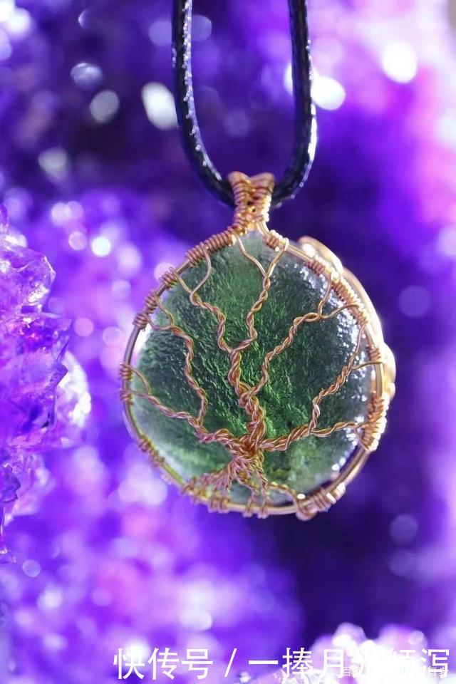 把珠宝做成心脏的样子，分享一些充满创意元素的珠宝