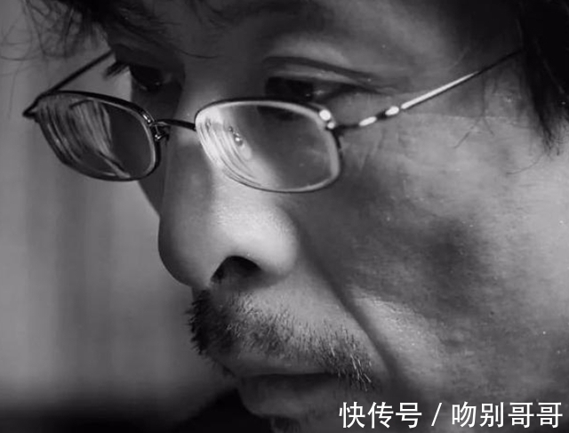 超现实主义!冷军画旧发动机卖了1890万,又画了带黄泥的发动机,更为真实