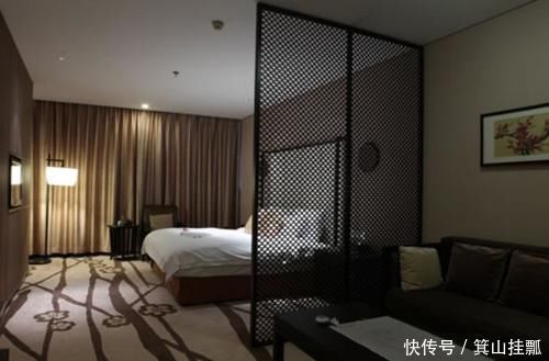 工业风|参观才子高晓松的豪宅，卧室选用工业风设计，连审美都独特过人