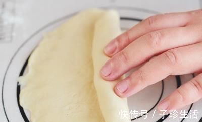 一碗面粉，一包牛奶，掌握这个配方，这款面包的造型也比较简单