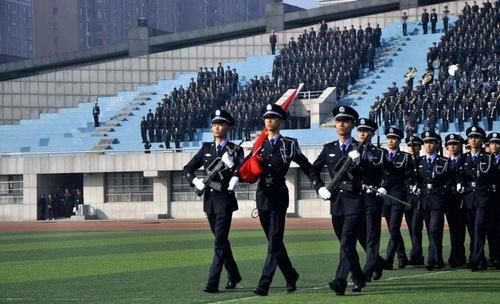 武警部队院校|高考报考军校，军警士官院校要分清楚，选错方向差之千里